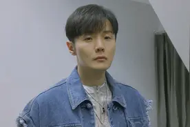 爆火的《乌梅子酱》被批上热搜，李荣浩的初中学历是原罪？图片