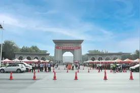 郑商，我来啦！多图来袭，直击郑州商学院2022迎新现场图片
