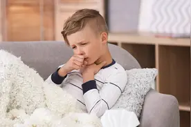 孩子咳个不停，在家用生理盐水做雾化靠谱吗？要注意什么？图片