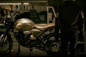 五羊本田鸷道New CB190SS复古运动摩托车详情介绍 售价16880元图片