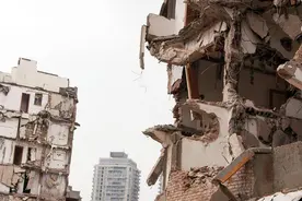 “拆迁”并没有停止！新规之下，手握这三类房子的人有“福”了图片