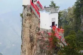 分享图片一精美绝伦！悬崖绝壁上的奇观图片