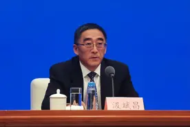 汲斌昌、何泽华、王雪峰被查，黄毅被起诉图片