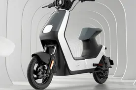 小牛电动车B0测评：造型年轻时尚，续航出色能上牌，2500不到图片