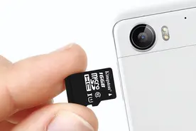 手机内存卡被取消，完全是意料之中的事！跟不上时代步伐终被淘汰图片