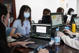 大学生要不要买电脑?家长别纠结，辅导员：这3类专业必须买!图片