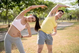 没学会毽子操不用急，这几个动作效果一样，随时可练图片