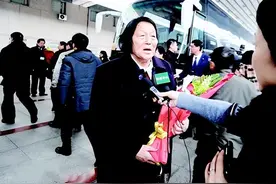 申纪兰最后的日子：癌症晚期仍赴京，去世前体力不支仍坚持坐起图片