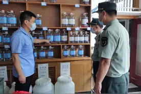 守护“军”字号 我市开展涉“军”商品联合执法行动图片