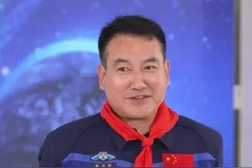 太空中宇航员大便怎么处理，听翟志刚讲述上厕所经历，你就明白了图片