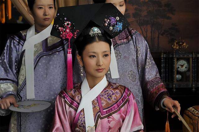 《甄嬛传》十位演员现状，多人已无人问津，有人塌房，有人被网暴