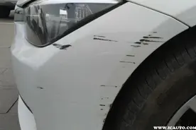 汽车划痕露出底漆怎么处理？图片