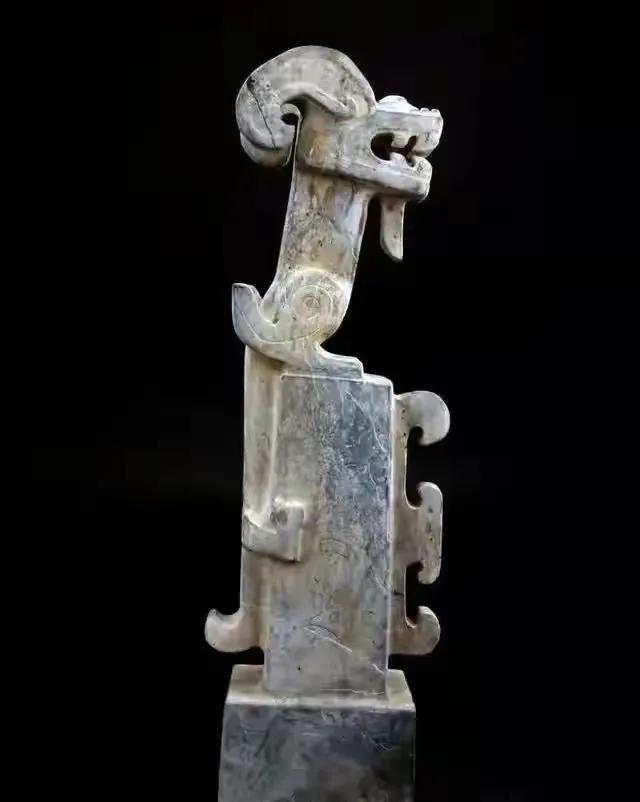 三星堆人物形象的“兰花指”是什么意思