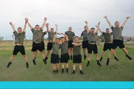 移交政府安置的军队离退休干部与部队管理的军队离退休干部...图片