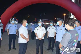 阳泉市公安机关开展夏夜治安巡查宣防第三次集中统一行动图片