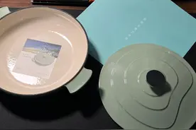 传统美学与现代梯田的结合——艺术品归禾器海鲜珐琅锅图片