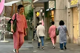 港星韩马利刚做手术就北上逛街，服装一言难尽，结三次婚却无子女图片