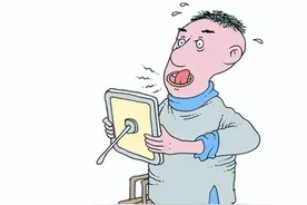 秋冬季易发生唇风 干裂红肿不要舔图片