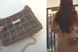 钩个时尚的迷你链条小包，华夫格斜挎小包教程，既洋气又好搭配图片