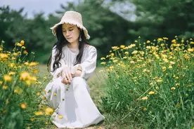 这几种女人，年纪越大，越被男人喜欢图片