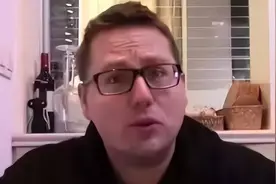 “我不配学中文”，美国学生已被汉语逼疯，借梗吐槽笑晕众人图片