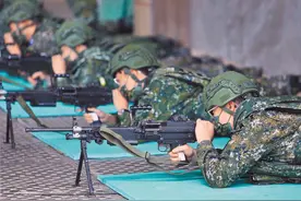 台当局拟在大陆征兵，称只要满足条件，台军可接受大陆人入伍服役图片