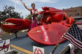 华南海鲜市场疫情疑似与进口龙虾有关，产自美国，冷链运输入境图片