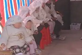 江西夫妻为拼儿子连生8娃,21年一起死在浴室,哥嫂含泪养10个孩子图片