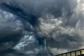 我国上空出现“妖云”现象，快速翻腾犹如大片异镜，是什么情况？图片