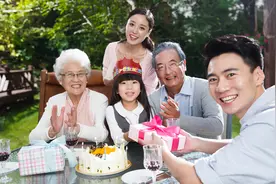 姑姐离婚住娘家，吵架时让弟媳滚，弟弟：这是我们家，该滚的是你图片