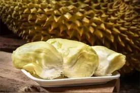 已经取出的榴莲有点生怎么办？教你一招，让榴莲变得香甜软糯图片