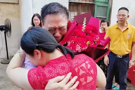 失散34年后终团聚，福建一女子千里赴南昌认亲图片