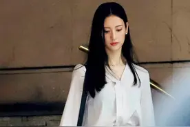 这姐也出柜？！首次公开承认，自曝泛性恋，网友：姐姐给个姬会图片