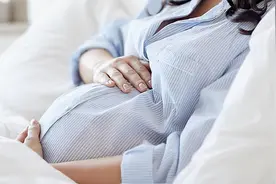 怀孕25周的胎儿和孕妈妈是什么样子的？想知道，直接看就行图片