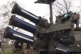 俄机卢甘斯克上空被打成两截，英制导弹是凶手，媒体：需培训2周图片