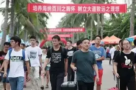 为什么海南大学校门越来越难进了？图片