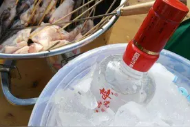 打破温酒传统，为何国窖1573要提倡白酒冰着喝？行家一语道出真相图片