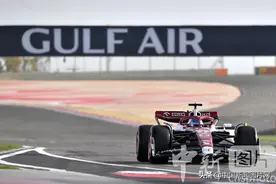 周冠宇在巴林开启F1处子秀图片