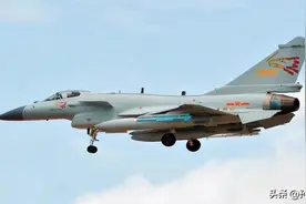 台媒曝中美台海对峙，19架歼10围猎美核战机，但未能迫其降落大陆图片