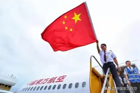 听亲历“万里归途”的东航人讲述真实的回家故事图片