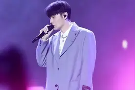 追星热度有多高？李荣浩一句“下午说个大事”，3小时1.1亿阅读量图片