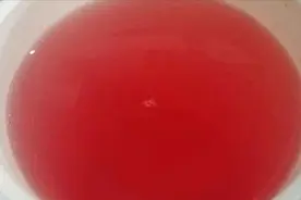 孩子吃完红心火龙果突然出现血尿应该怎么办？图片