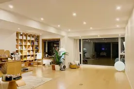 好多人客厅不要茶几了，还以为“瞎跟风”，体验后才知道有多实用图片