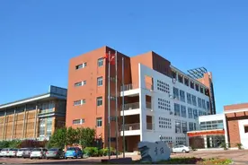 做“四有”好教师 当树人“大先生”——天津市第一〇二中学青年班主任论坛优秀案例集锦图片