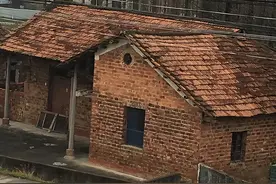 为什么我国要“禁止使用”红砖盖房？看看它的危害，你就明白了图片