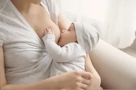母乳喂养几个月断奶最好图片