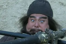 张飞武力排第六，为何敢4次单挑吕布？真的是活腻了吗图片