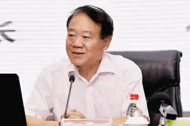 【战友美文】张传禄“我的机关生涯”⒁：《为了英灵含笑九泉》图片