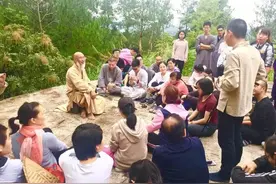 “供养三宝”的 “三宝”是指什么？图片