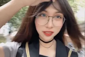 开学第一天就女装去上学的男孩是这样的图片